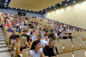 https://bewerbung.medizin.pte.hu/static-files/206902/orientacio25_en_de_DSCF7366_verebi._w_300_h_300.jpg