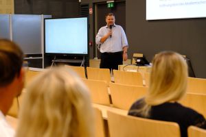 https://bewerbung.medizin.pte.hu/static-files/206907/orientacio25_en_de_DSCF7372_verebi._w_300_h_300.jpg