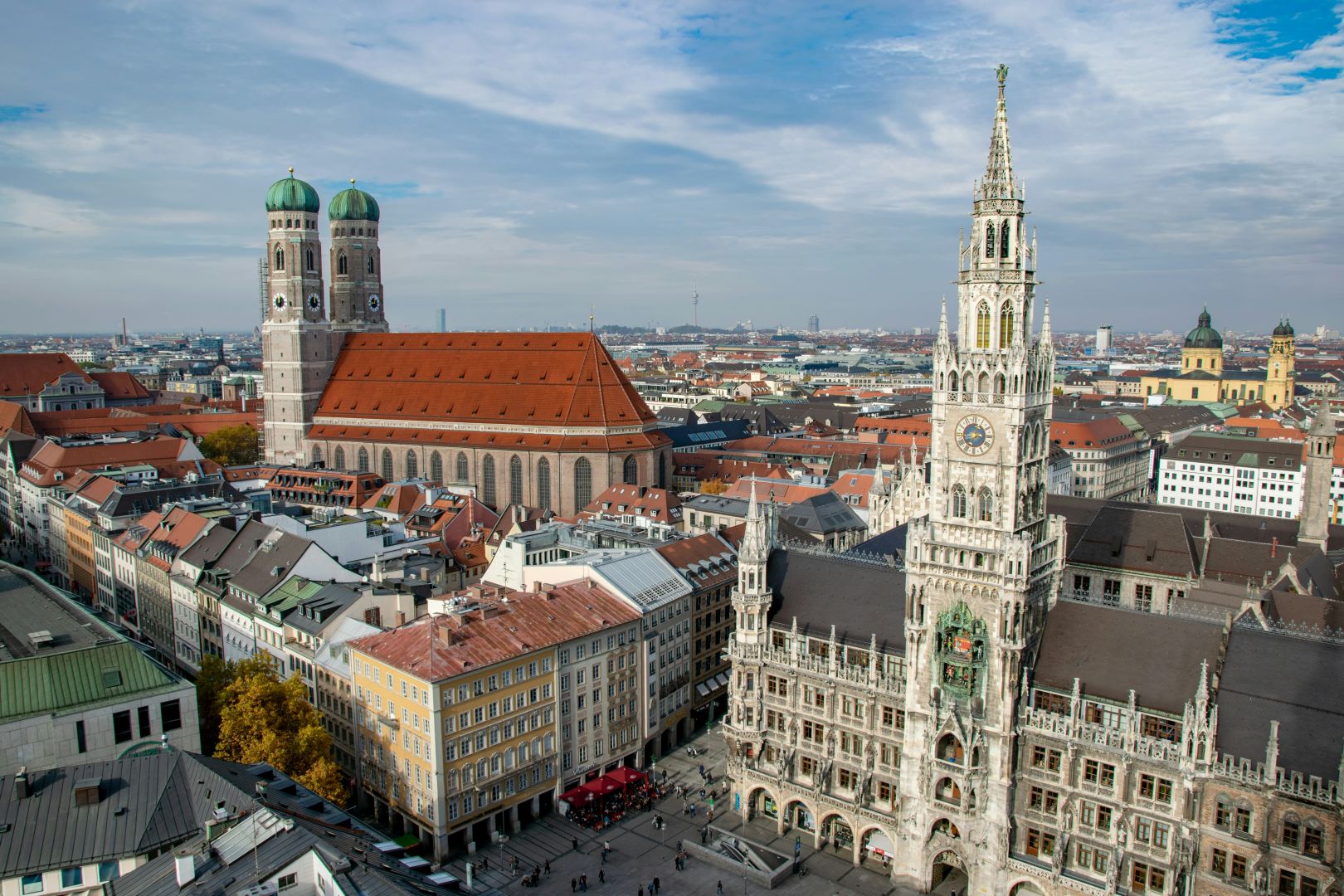 https://bewerbung.medizin.pte.hu/static-files/208380/M%C3%BCnchen._w_1920_h_1080.jpg