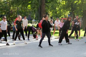 https://bewerbung.medizin.pte.hu/static-files/208773/DSCF0179._w_300_h_300.jpg