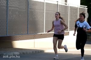 https://bewerbung.medizin.pte.hu/static-files/208811/DSCF0224._w_300_h_300.jpg
