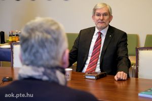 https://bewerbung.medizin.pte.hu/static-files/2280/DSCF2638._w_300_h_300.jpg