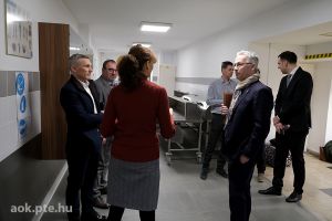 https://bewerbung.medizin.pte.hu/static-files/2300/DSCF2677._w_300_h_300.jpg