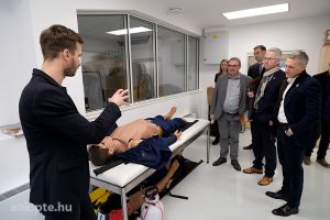 https://bewerbung.medizin.pte.hu/static-files/2313/DSCF2705._w_300_h_300.jpg