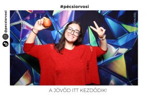 https://bewerbung.medizin.pte.hu/static-files/2619/20220906_094755_334._w_300_h_300.jpg