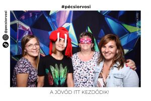 https://bewerbung.medizin.pte.hu/static-files/2744/20220906_134105_517._w_300_h_300.jpg