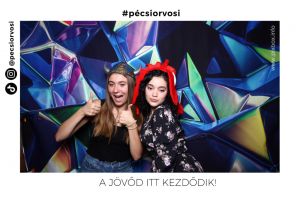 https://bewerbung.medizin.pte.hu/static-files/2792/20220906_150930_803._w_300_h_300.jpg