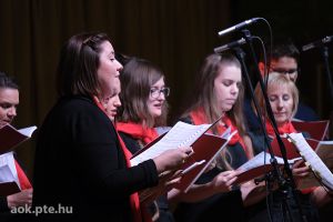 https://bewerbung.medizin.pte.hu/static-files/5124/DSCF0761._w_300_h_300.jpg