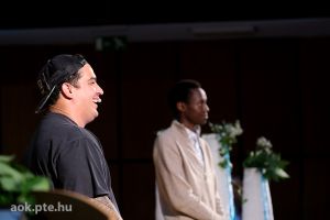 https://bewerbung.medizin.pte.hu/static-files/54483/DSCF2908._w_300_h_300.jpg