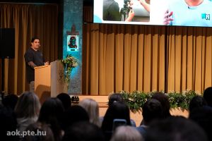 https://bewerbung.medizin.pte.hu/static-files/54504/DSCF2872._w_300_h_300.jpg