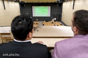 https://bewerbung.medizin.pte.hu/static-files/54526/DSCF2838._w_300_h_300.jpg