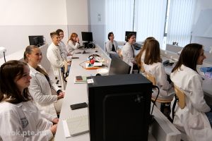 https://bewerbung.medizin.pte.hu/static-files/54536/DSCF2814._w_300_h_300.jpg