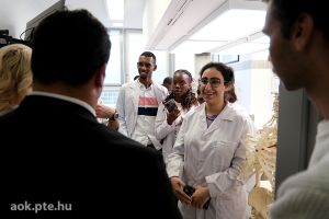 https://bewerbung.medizin.pte.hu/static-files/54559/DSCF2758._w_300_h_300.jpg
