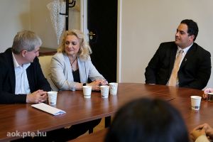 https://bewerbung.medizin.pte.hu/static-files/54612/DSCF2647._w_300_h_300.jpg
