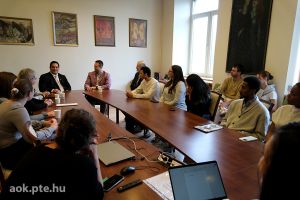 https://bewerbung.medizin.pte.hu/static-files/54616/DSCF2640._w_300_h_300.jpg