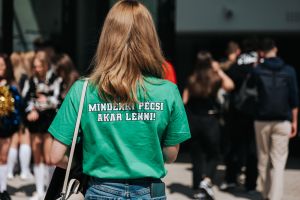https://bewerbung.medizin.pte.hu/static-files/54722/Medikuskupa2025_P1005301_LukacsD._w_300_h_300.jpg