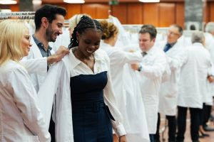 https://bewerbung.medizin.pte.hu/static-files/55610/20240920_whitecoat_028_kerekes._w_300_h_300.jpg