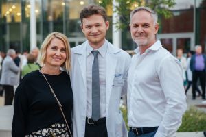 https://bewerbung.medizin.pte.hu/static-files/55612/20240920_whitecoat_038_kerekes._w_300_h_300.jpg