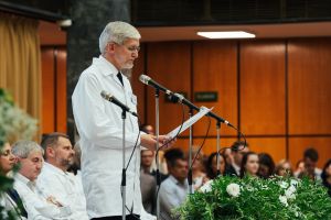 https://bewerbung.medizin.pte.hu/static-files/55618/20240920_whitecoat_022_kerekes._w_300_h_300.jpg