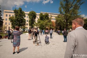 https://bewerbung.medizin.pte.hu/static-files/55659/AOK_parkatadas_2025_31_csortos._w_300_h_300.jpg