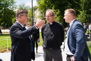 https://bewerbung.medizin.pte.hu/static-files/55753/aok_parkavatas_20250519_086_kerekes._w_300_h_300.jpg