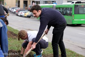 https://bewerbung.medizin.pte.hu/static-files/5644/DSCF0109._w_300_h_300.jpg