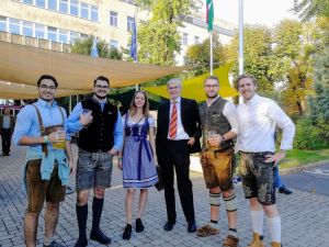 https://bewerbung.medizin.pte.hu/static-files/5902/img_20191011_170040._w_300_h_300.jpg