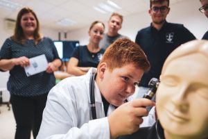 https://bewerbung.medizin.pte.hu/static-files/617/xxtz5189_mod._w_300_h_300.jpg